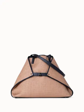 Medium Ai Schultertasche aus Raffia