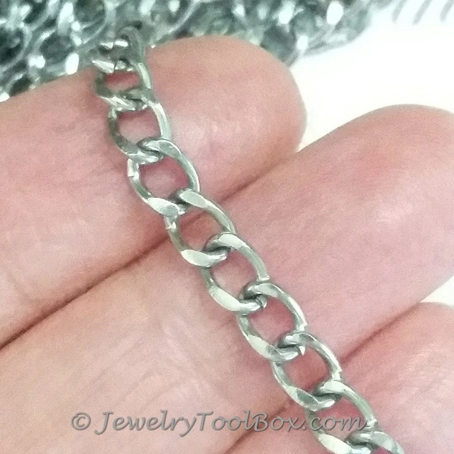 Stainless Twist Chain, 316 Grade, 4.5x1mm, Open Links, 25 Meters, #1924